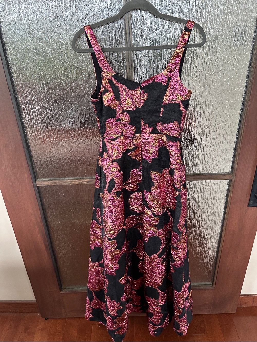 Dress The Population Vienna Full Skirt Gown
Sleeveless Black Maxi size Large - Picture 16 of 16